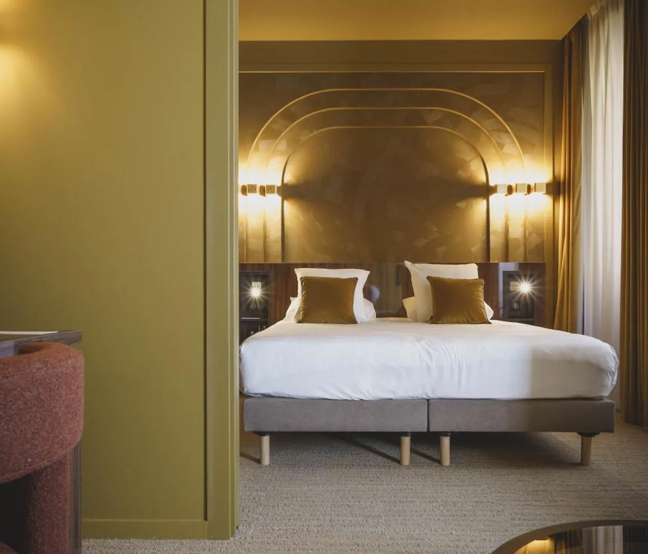 Hotel Gounod Fully Renovated Nice 4*,  França